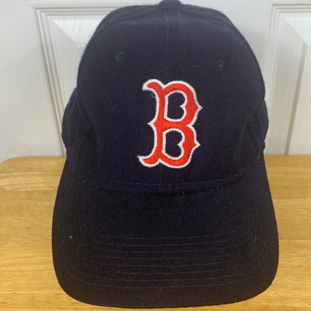 Vintage Sports Specialties 100% wool navy blue Boston Red Sox hat 7 1/8 The Pro